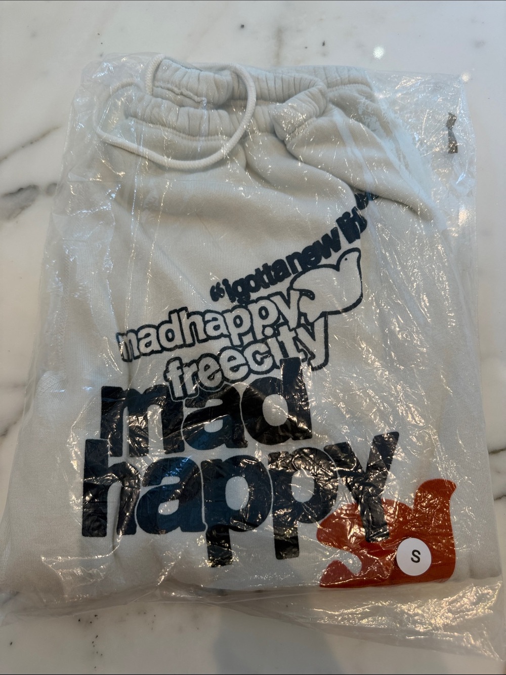 Madhappy FREE CITY cut offs - Small